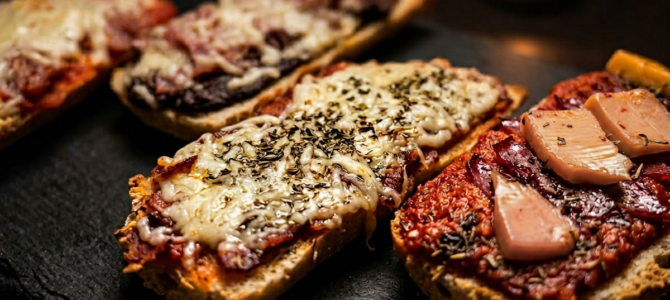 pizzaguette.de bringt frischen Wind in den Snackmarkt: Die perfekte Fusion aus Pizza und Baguette pizzaguette.de bringt frischen Wind in den Snackmarkt: Die perfekte Fusion aus Pizza und Baguette